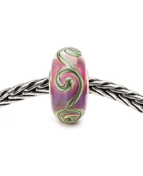 Traces on Purple Bead