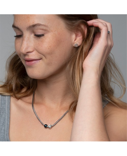 Juodasis Oniksas, Apvalus