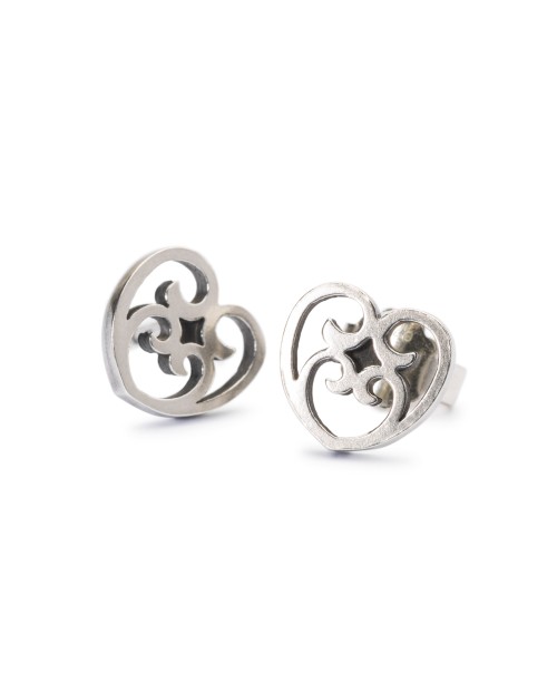 Passion Wonder Studs
