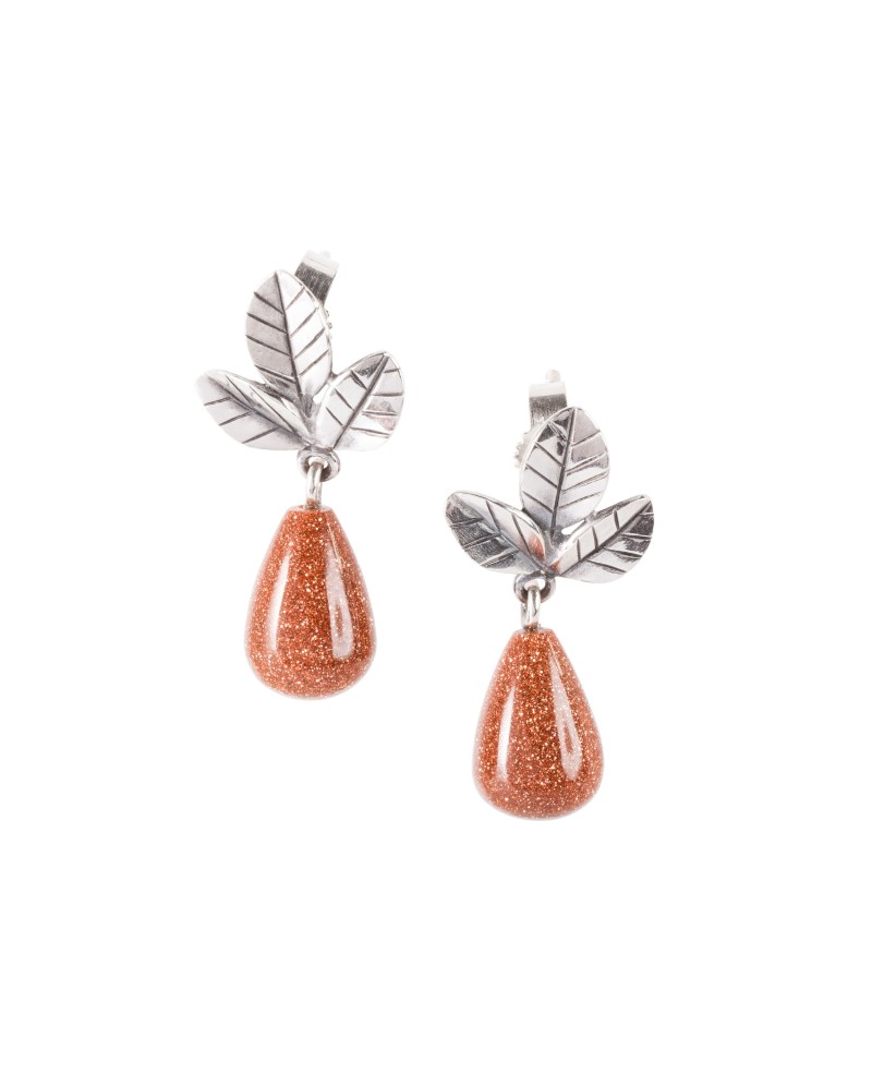 Leaves of Positivity Studs