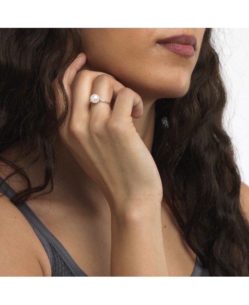Delicate Pearl Ring