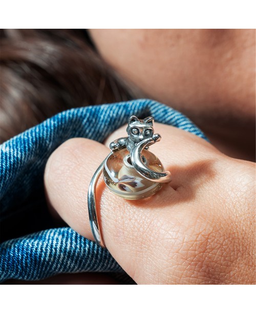 Cat at Ease Fantasy Ring