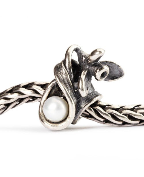 Snowdrop of January Bead