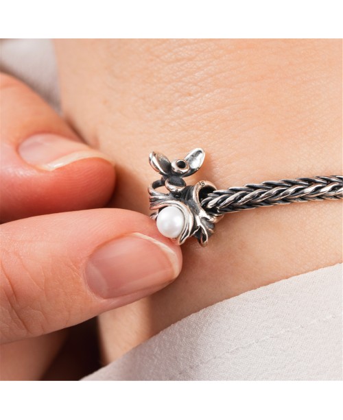 Snowdrop of January Bead