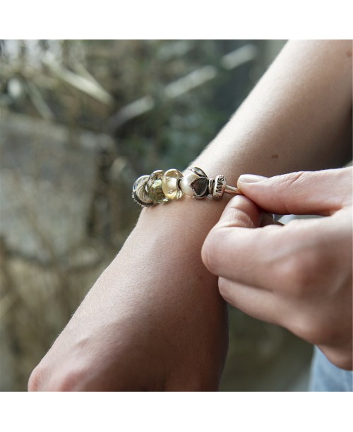 Delicate Flower Bead