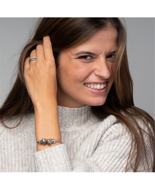 Delicate Flower Bead