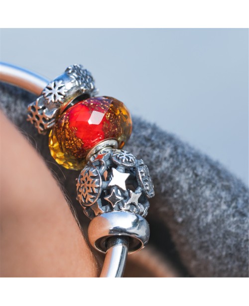 Snow Kisses Bead