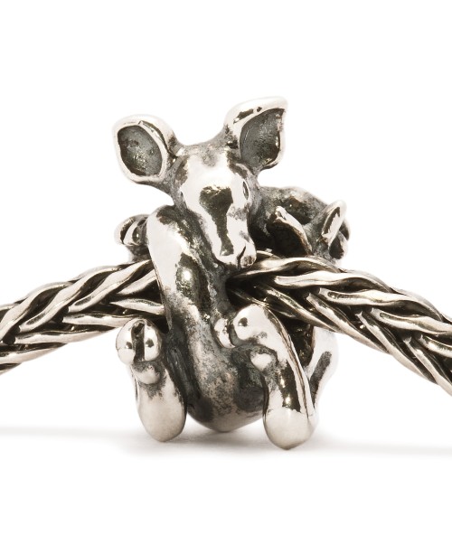 Kangaroo with Joey Bead