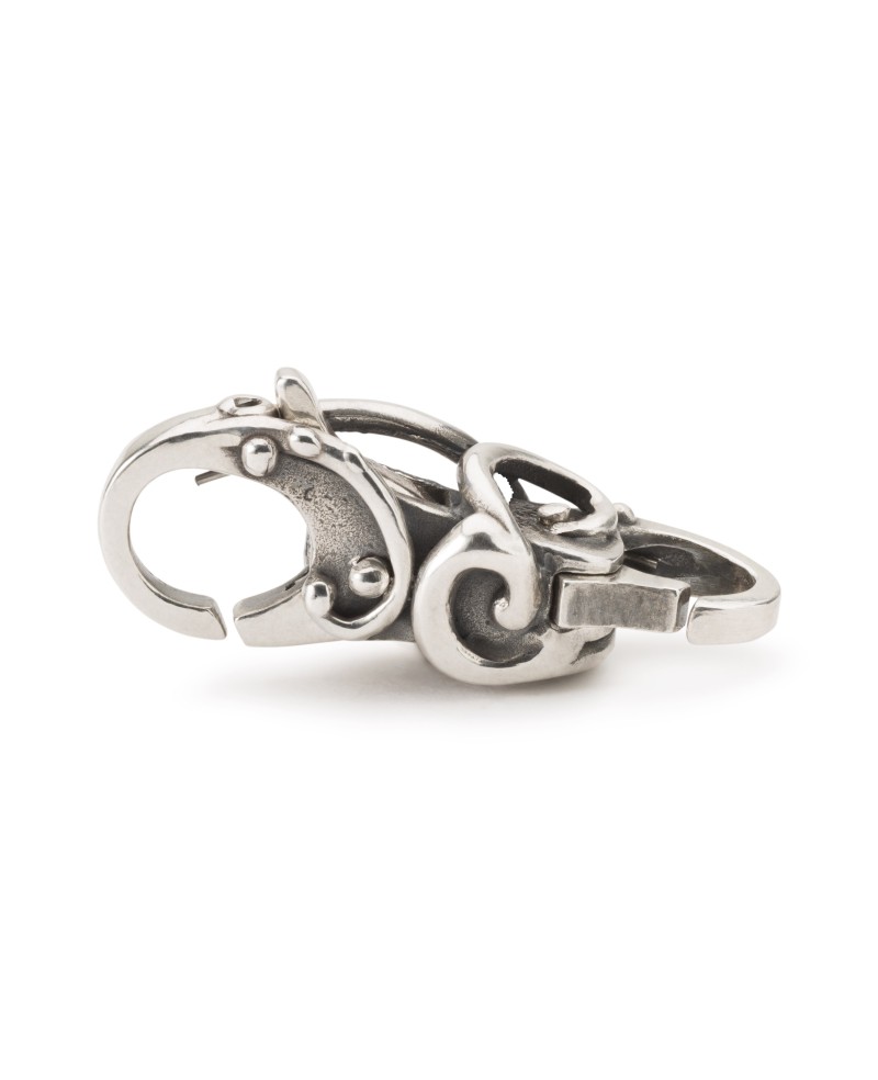 Flow Clasp