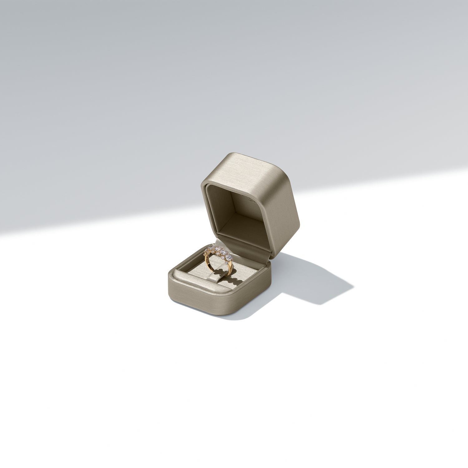 14k White gold | 0.50 ct | 60, 14k White gold | 0.50 ct | 58, 14k White gold | 0.50 ct | 56, 14k White gold | 0.50 ct | 54, 14k White gold | 0.50 ct | 52, 14k White gold | 0.50 ct | 50