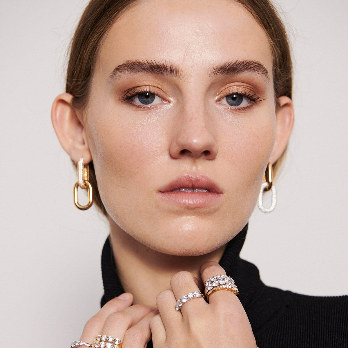 18K gold plated | White